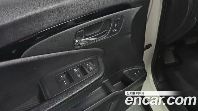 Honda Pilot 2019 — фото 28