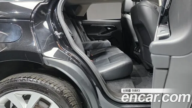 Land Rover Range Rover Evoque 2022 — фото 17
