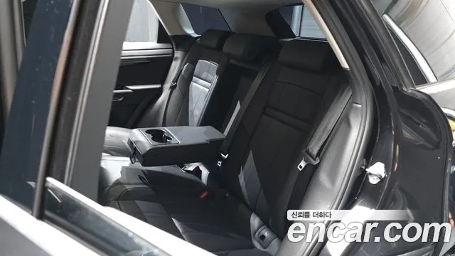 Land Rover Range Rover Evoque 2022 — фото 18