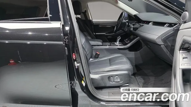 Land Rover Range Rover Evoque 2022 — фото 16