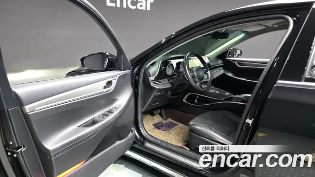 Hyundai Grandeur 2022 — фото 10