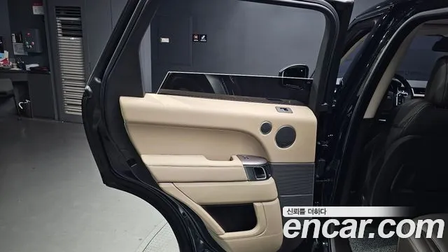 Land Rover Range Rover Sport 2016 — фото 15