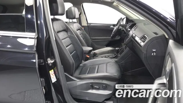 Volkswagen Tiguan 2018 — фото 17