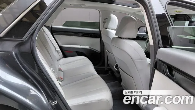 Hyundai Grandeur 2023 — фото 17