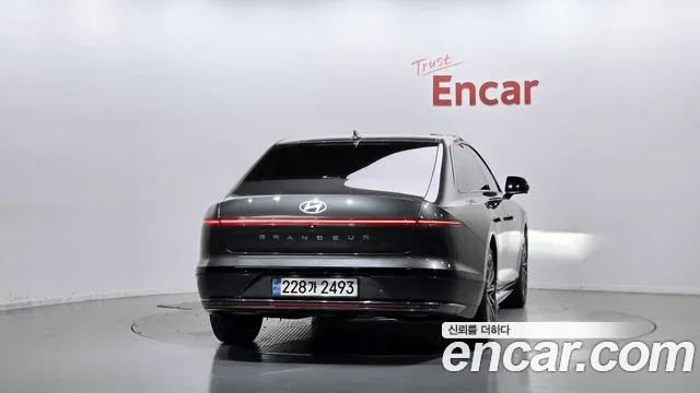 Hyundai Grandeur 2023 — фото 4