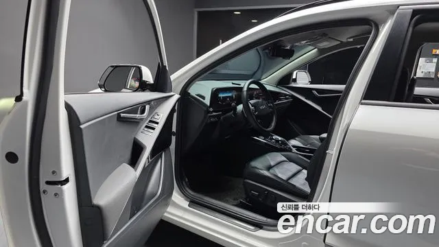 Kia Niro 2024 — фото 13