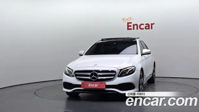 Mercedes-Benz E-Class 2017 — фото 3