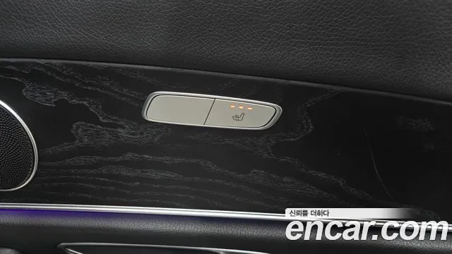 Mercedes-Benz E-Class 2017 — фото 19