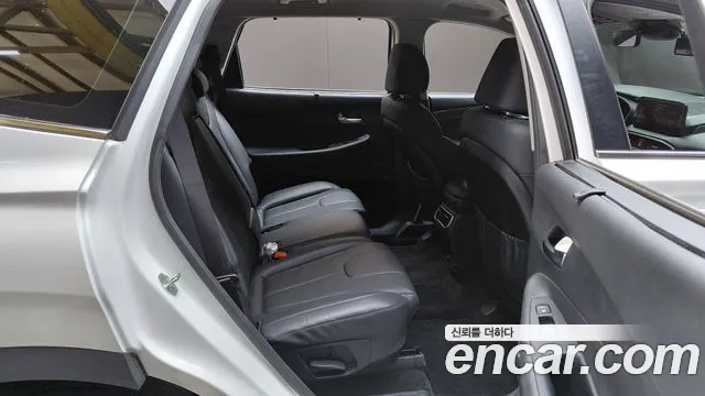 Hyundai Santafe 2022 — фото 17