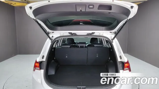 Hyundai Santafe 2022 — фото 26