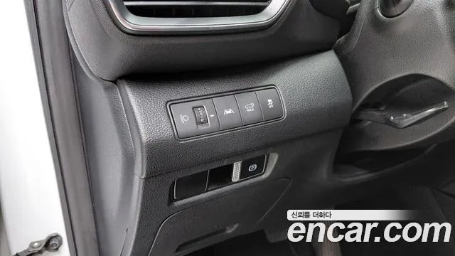 Hyundai Santafe 2022 — фото 27