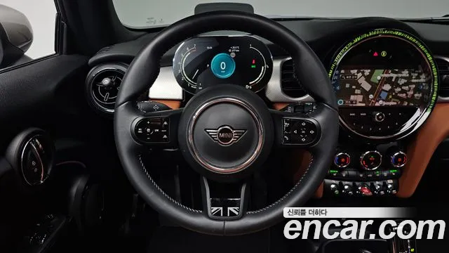 Mini Cooper 2022 — фото 19
