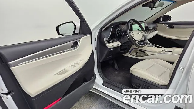 Hyundai Grandeur 2022 — фото 10