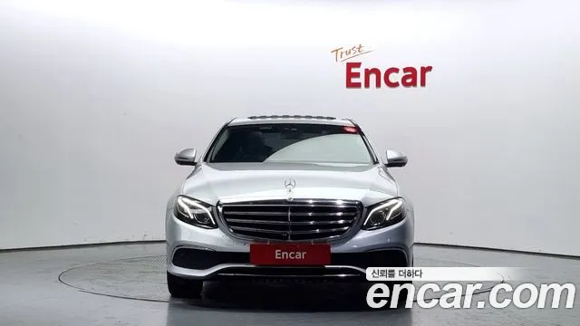Mercedes-Benz E-Class 2018 — фото 3