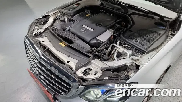 Mercedes-Benz E-Class 2018 — фото 6
