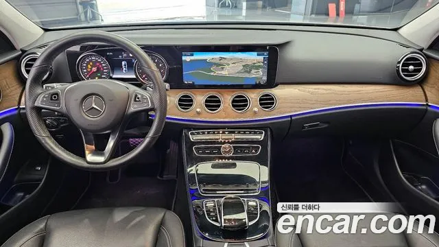 Mercedes-Benz E-Class 2018 — фото 7