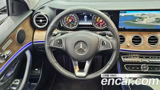 Mercedes-Benz E-Class 2018 — фото 14