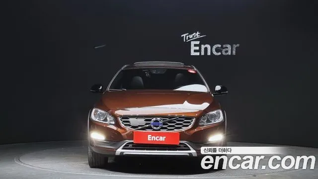 Volvo V60 2016 — фото 3