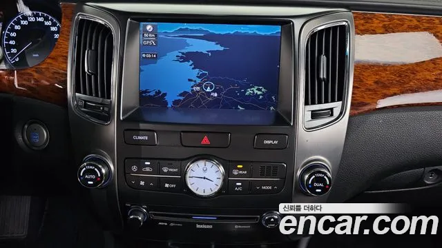 Hyundai Equus 2010 — фото 14