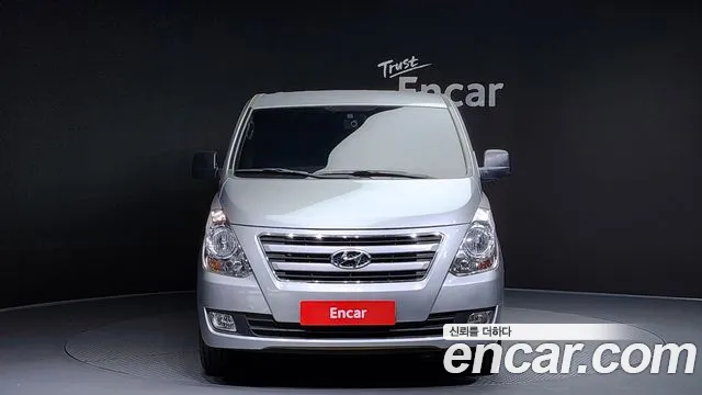 Hyundai Starex 2017 — фото 3