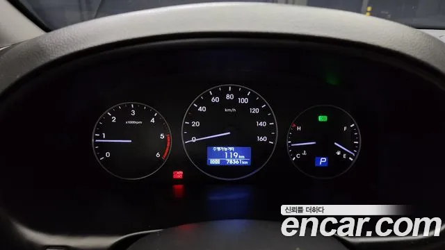Hyundai Starex 2017 — фото 8