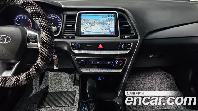 Hyundai Sonata 2018 — фото 14