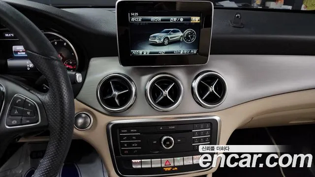 Mercedes-Benz GLA-Class 2019 — фото 14