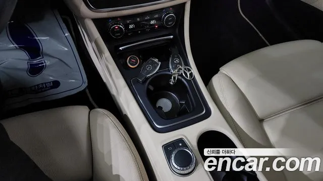 Mercedes-Benz GLA-Class 2019 — фото 16
