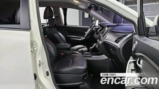 KG_Mobility_Ssangyong KORANDO 2017 — фото 10