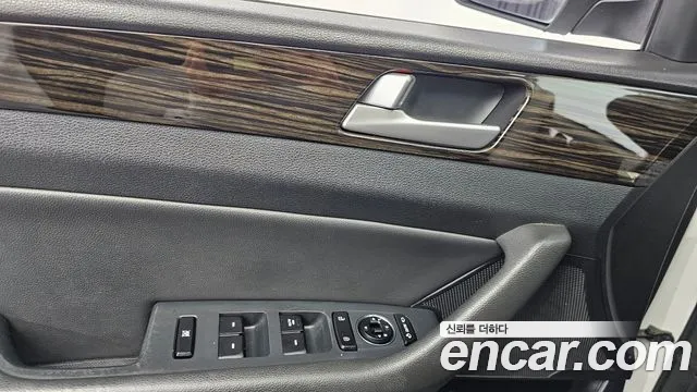 Hyundai Sonata 2016 — фото 12
