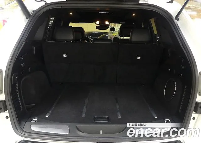 Jeep Cherokee 2017 — фото 10