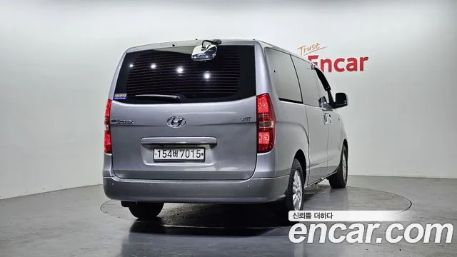 Hyundai Starex 2017 — фото 4