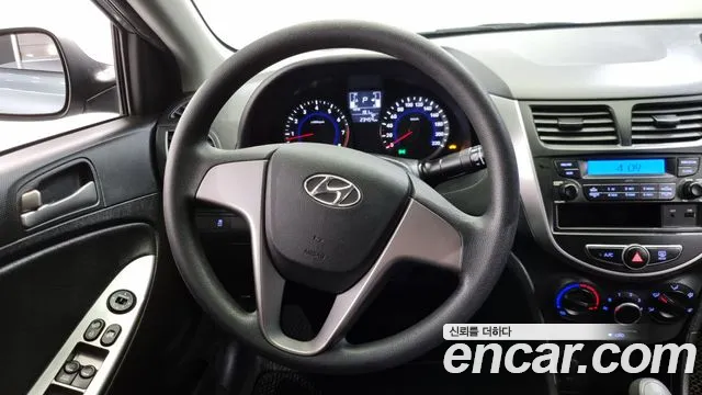 Hyundai Accent 2018 — фото 13