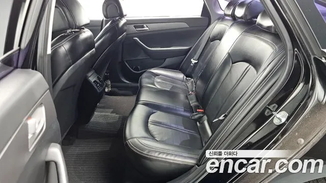 Hyundai Sonata 2015 — фото 12