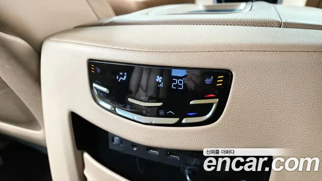 Cadillac Escalade 2020 — фото 19