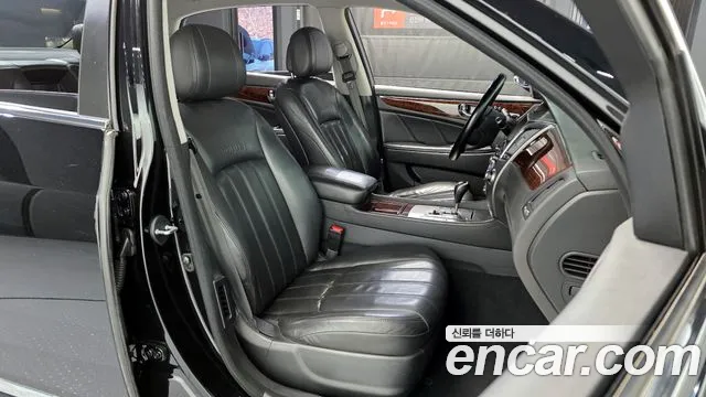 Hyundai Equus 2010 — фото 10
