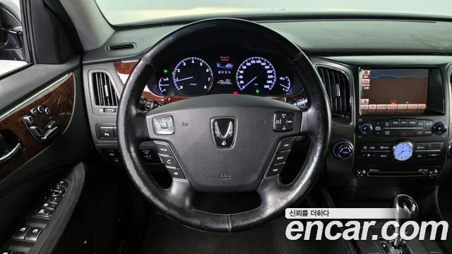 Hyundai Equus 2010 — фото 13