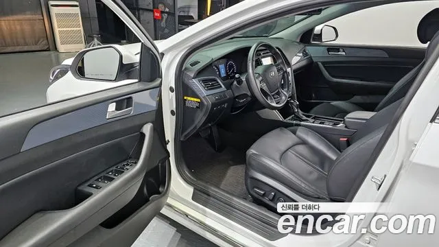 Hyundai Sonata 2017 — фото 10