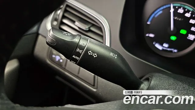 Hyundai Sonata 2017 — фото 16