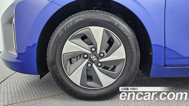 Hyundai Ioniq 2019 — фото 5