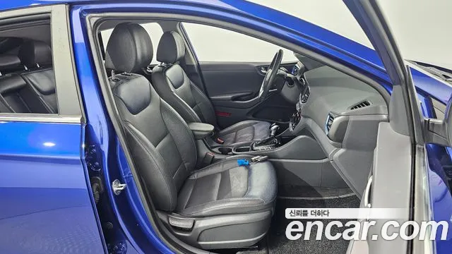 Hyundai Ioniq 2019 — фото 12