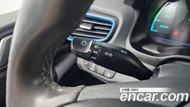 Hyundai Ioniq 2019 — фото 15
