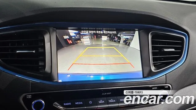 Hyundai Ioniq 2019 — фото 18