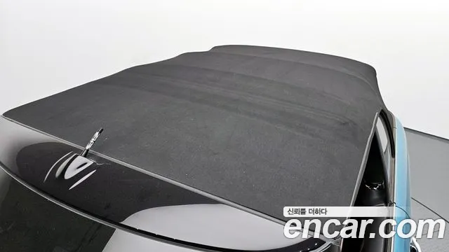 Mini Cooper Convertible 2018 — фото 18