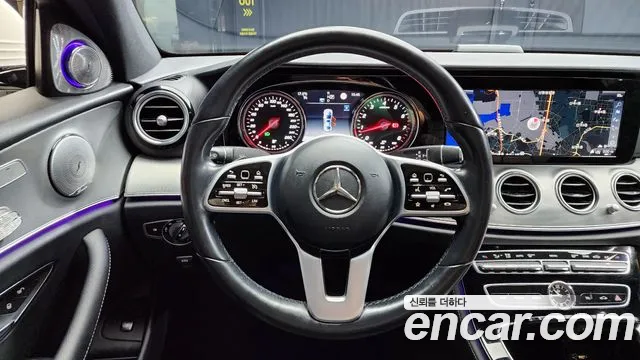 Mercedes-Benz E-Class 2019 — фото 13