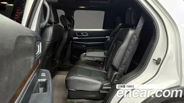 Ford Explorer 2018 — фото 12