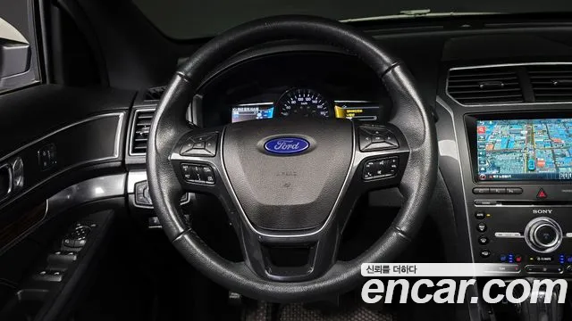 Ford Explorer 2018 — фото 13