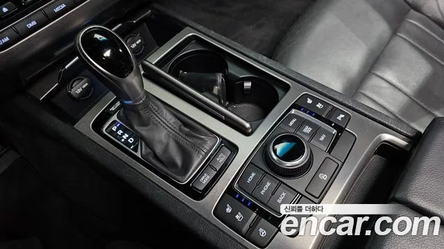 Hyundai Genesis 2016 — фото 9