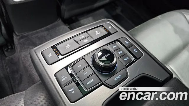 Hyundai Genesis 2016 — фото 19