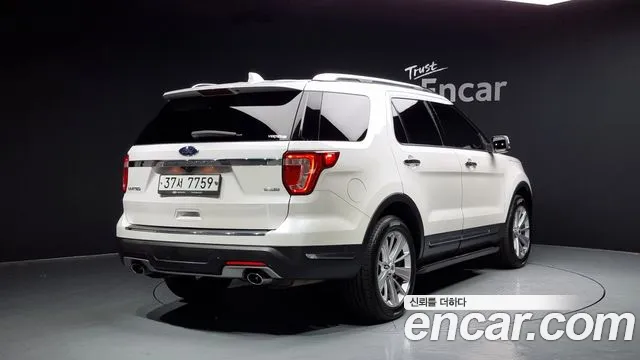 Ford Explorer 2019 — фото 2